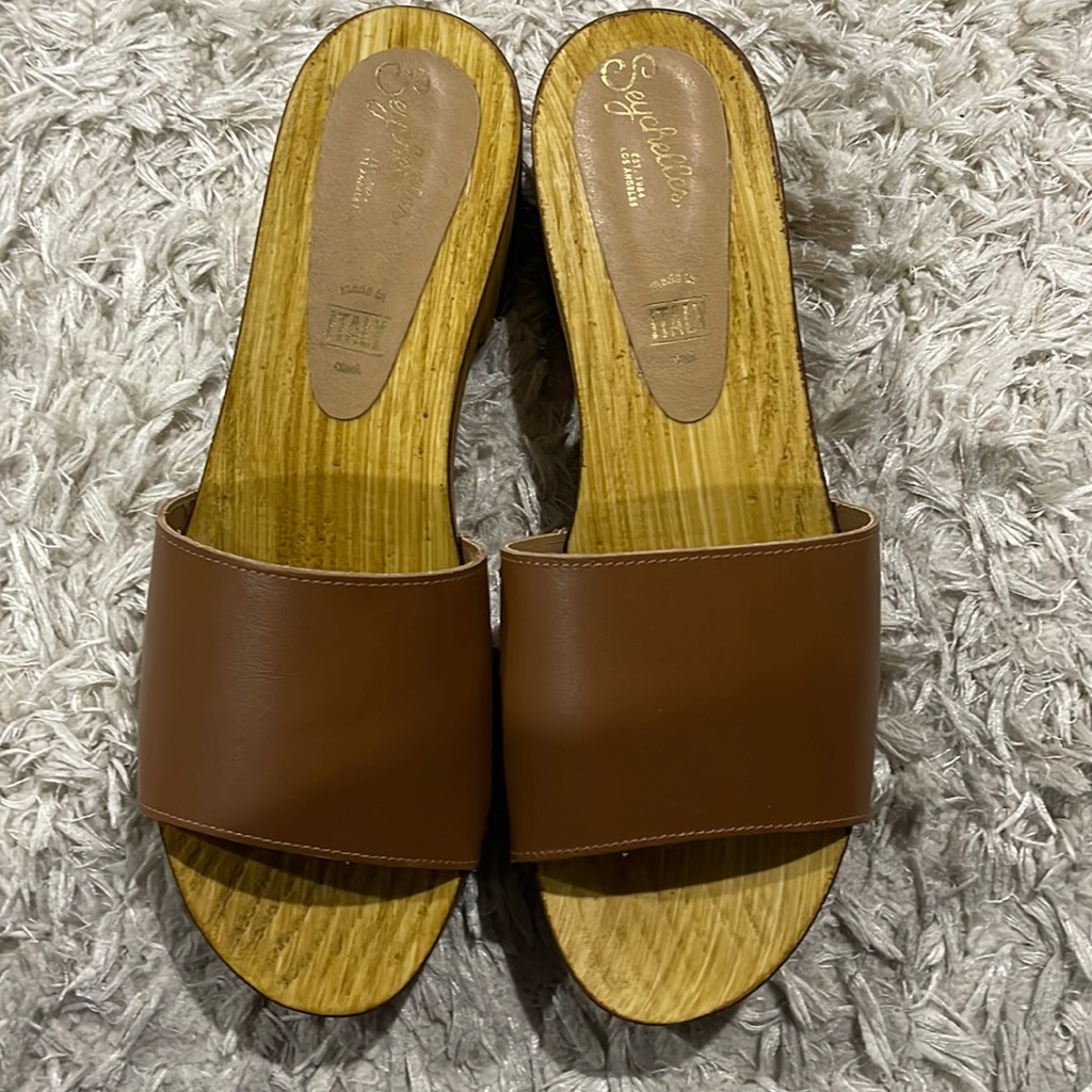 Seychelles Clogs